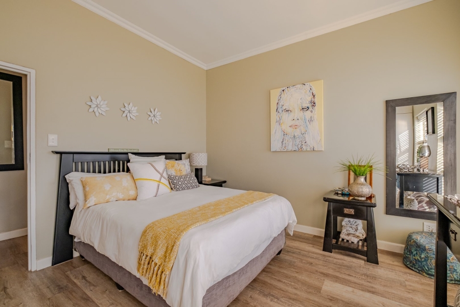 3 Bedroom Property for Sale in Sandbaai Western Cape